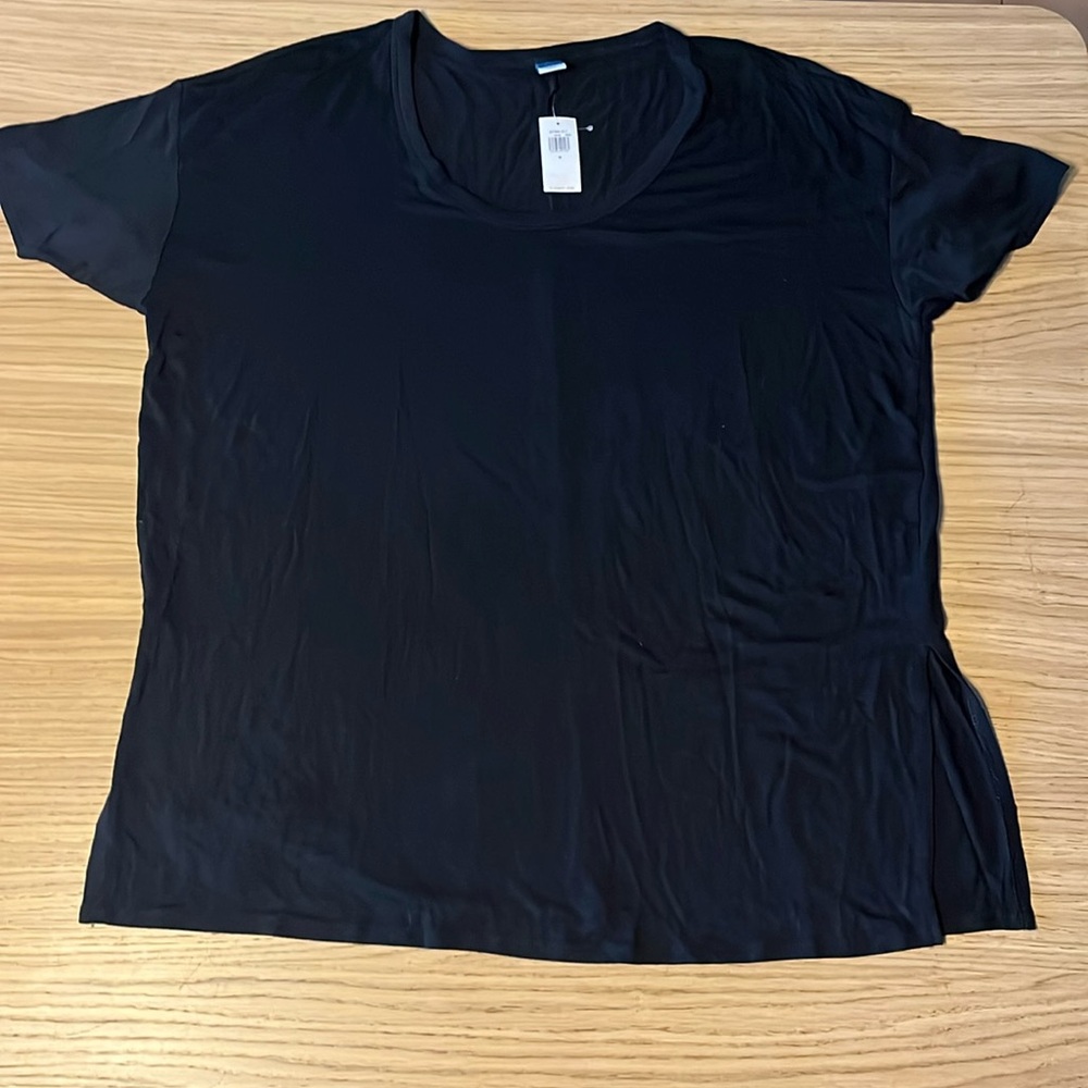 Old Navy Women’s Oversized Tunic. Medium. Black.